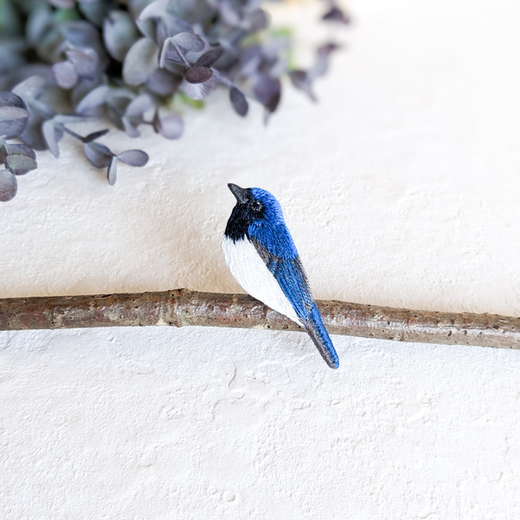 オオルリ】 ビーズ刺繍ブローチバッグチャーム online shop オープン