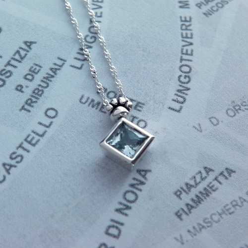 スカイブルートパーズ シルバーネックレス ネックレス・ペンダント NE  