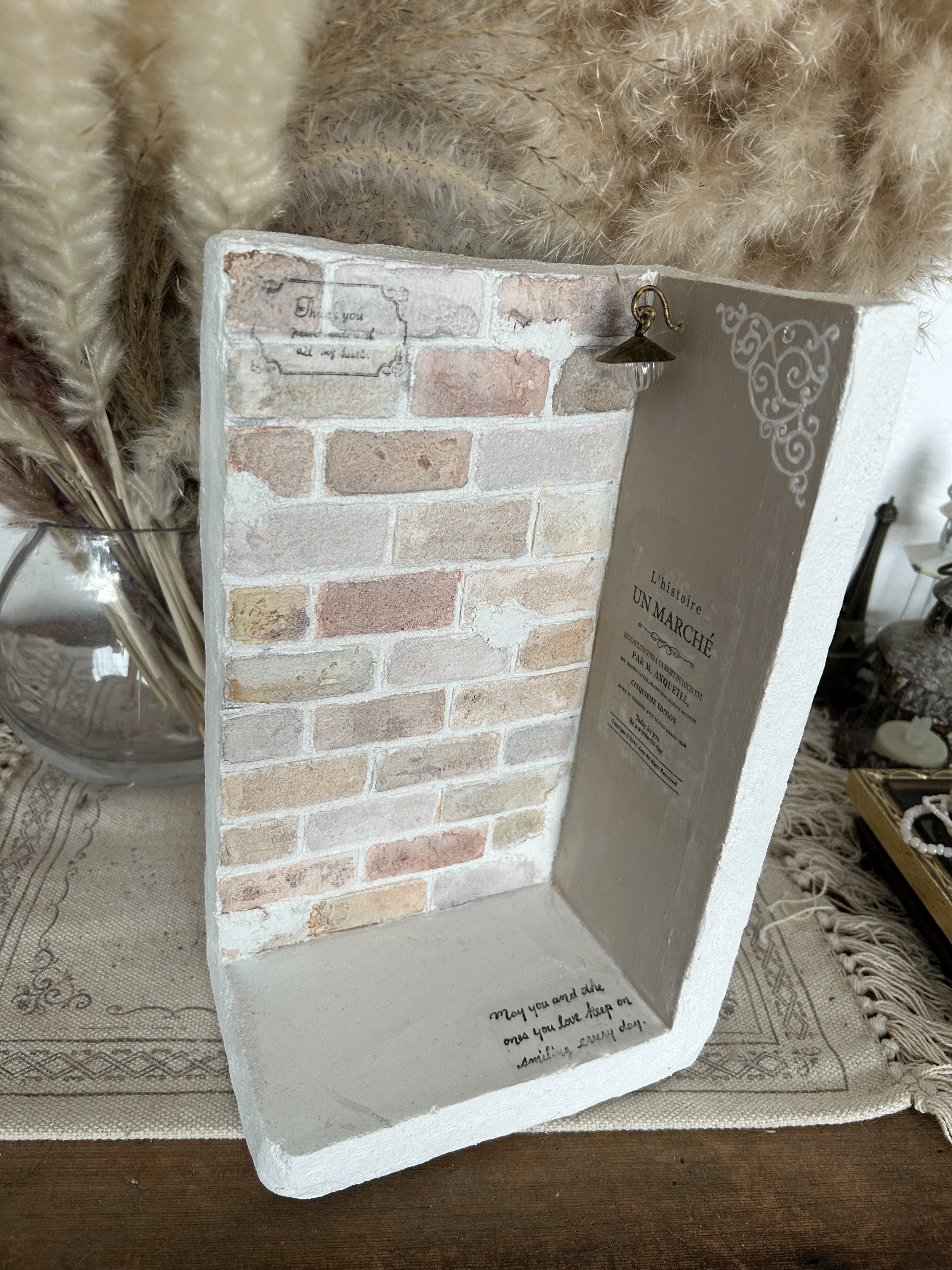 モルタルデコスポットベージュピンク壁　　受注制作