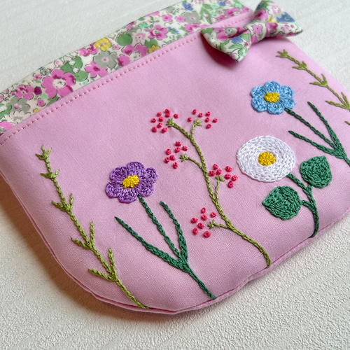 受注制作】お花の刺繍 ふたなし移動ポケット（ピンク）女の子 その他