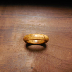 橄欖木石南花 1 件戒指圓形 第1張的照片