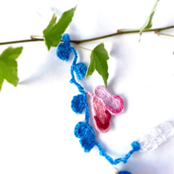 ビーチサンダルとクラゲの帽子クリップ　ミニチュア花と生き物の編み物　スカーフ留め・マフラー留め　ウォーキング・お散歩 12枚目の画像