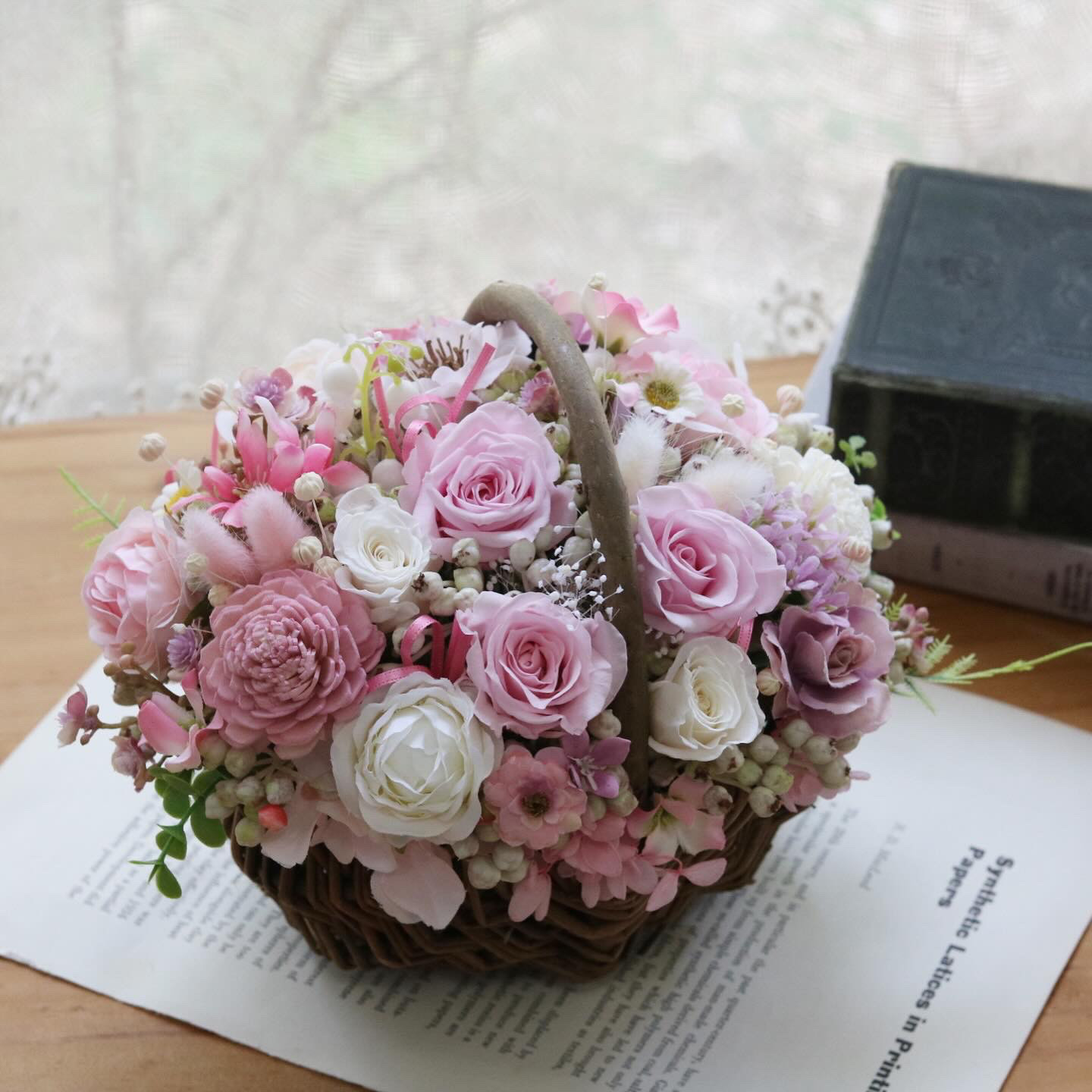 笑顔いっぱいピンクのカゴアレンジ（再販）