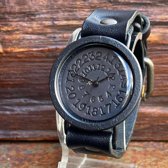◆『JET　BLACK　all.ver』　クォーツ式手作り腕時計◆LBQ-3023 2枚目の画像