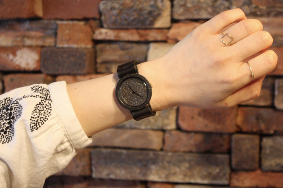 ◆『JET　BLACK　all.ver』　クォーツ式手作り腕時計◆LBQ-3023 7枚目の画像