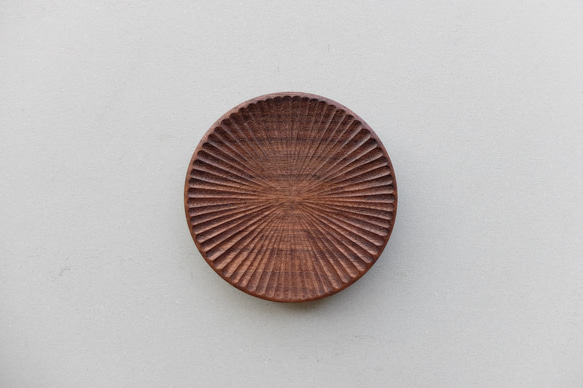 【再入荷】ハツリ小皿（ウォールナット｜オイル・蜜蝋仕上げ） 2枚目の画像