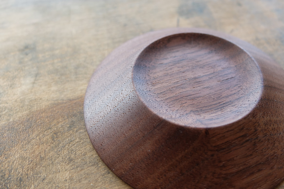 【再入荷】ハツリ小皿（ウォールナット｜オイル・蜜蝋仕上げ） 5枚目の画像