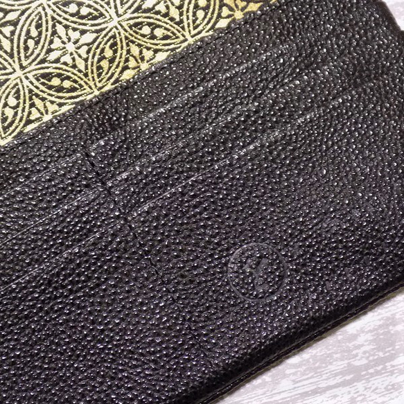 【革再入荷！！】　オーダー　金彩工芸　七宝　金仕上げ　姫路黒桟革×金糸織帯地　「本革製道中財布」 をかし 商標登録　をかし