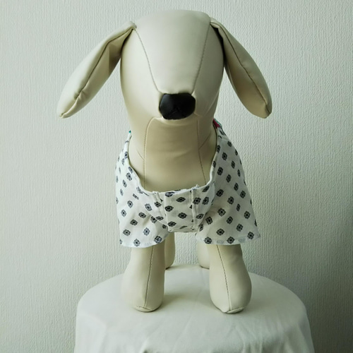 オックスプリント生地を使った小型犬サイズラグランスリーブシャツ犬服