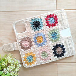 受注製作】手編みお花モチーフの手帳型スマホケース（カラフル