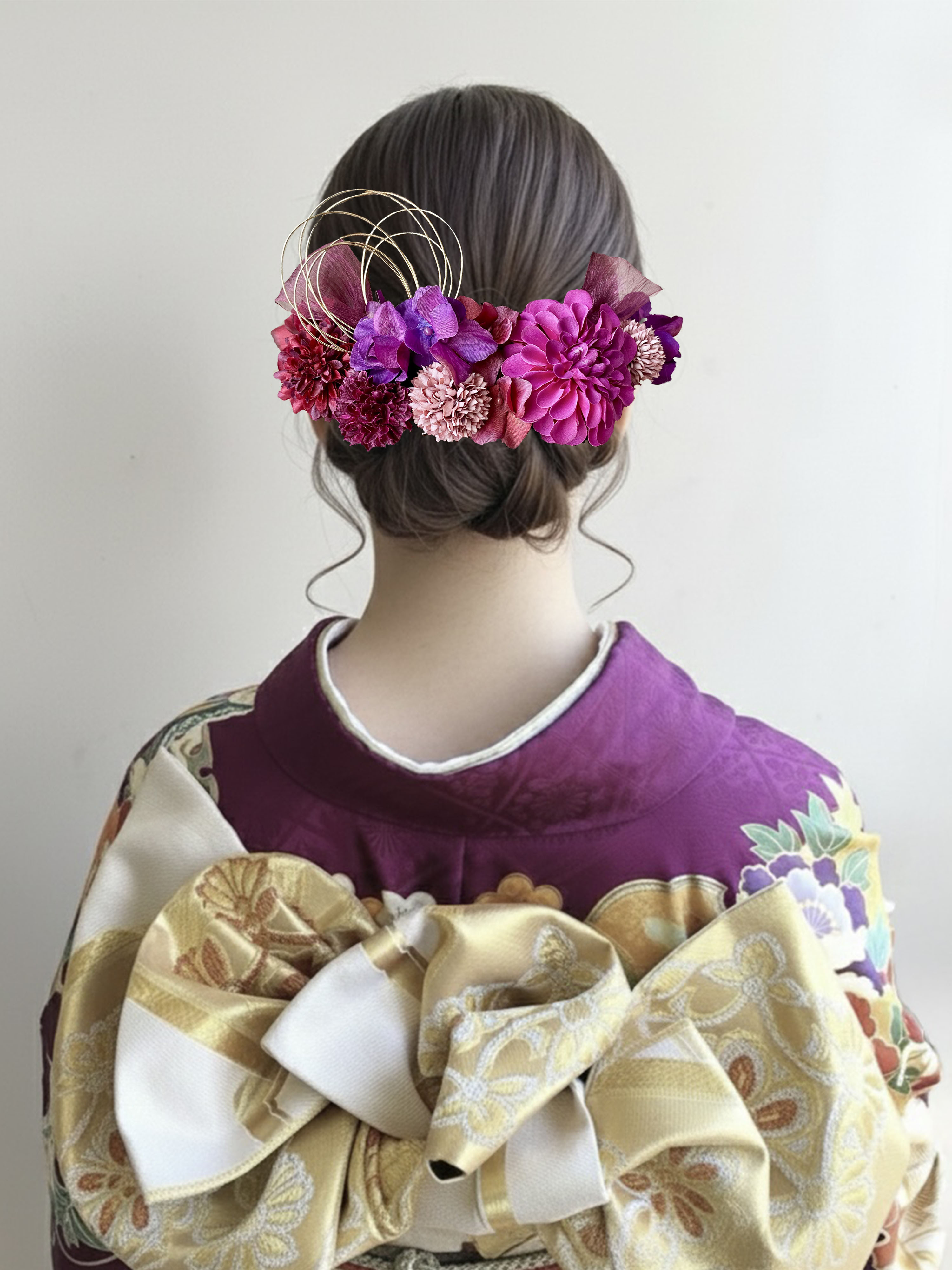 パープルピンクダリア　ワイン髪飾り　成人式　卒業式　結婚式　振袖　袴　色打掛　和装　成人式髪飾り　卒業式髪飾り　紫