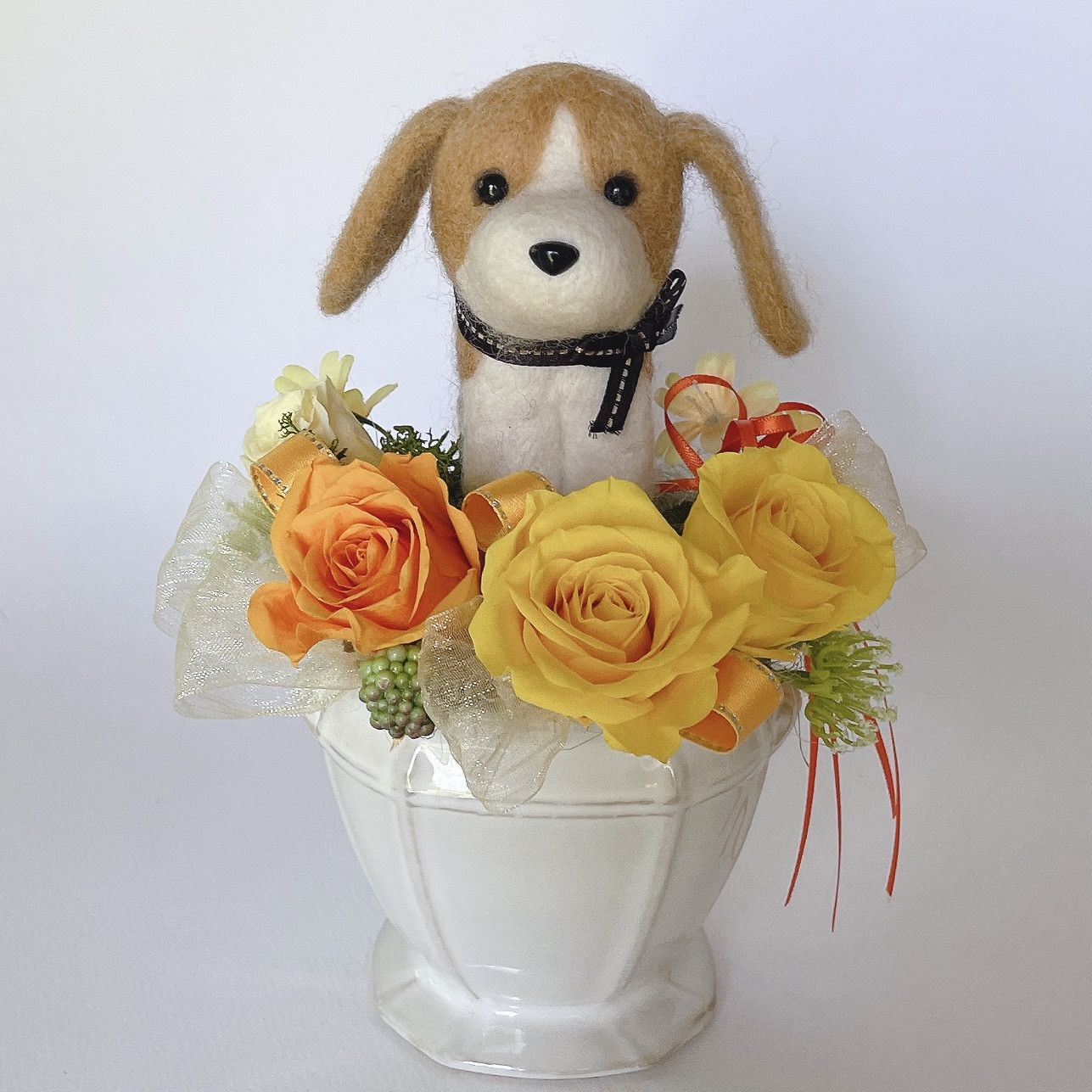 ビーグルのプリザーブドフラワーアレンジメント（イエロー）　犬　母の日