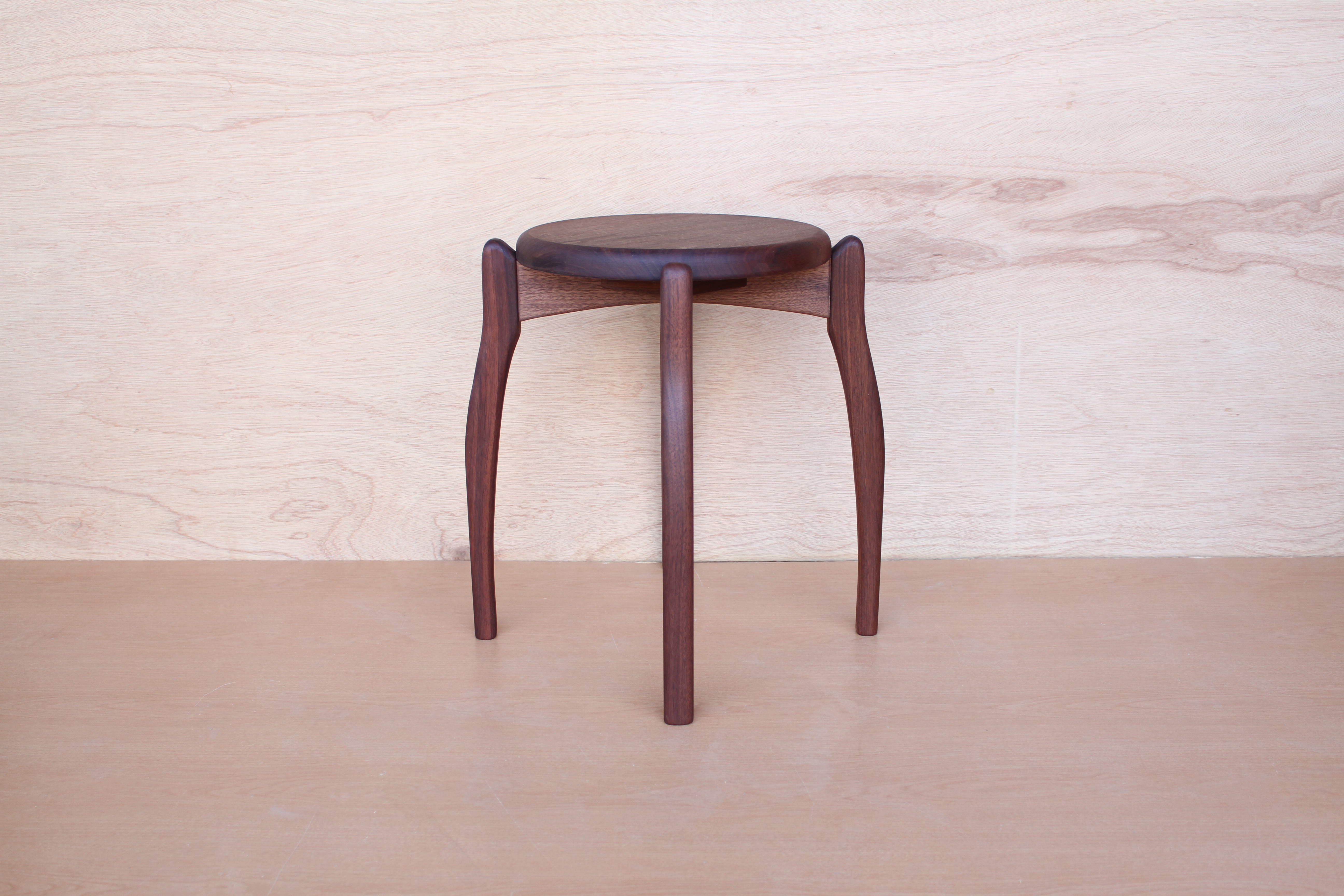 無垢材のスツール１・ブラックウォールナット材・木製チェアー・お好きな高さでオーダー可 14,200円