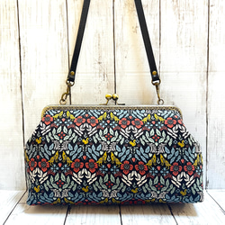 ＊ハンドメイド＊ショルダーがま口バッグ刺繍レース・ブラックとグレー北欧風花柄２点 61C-WpEH66L._UF894,1000_QL80_.jpg
