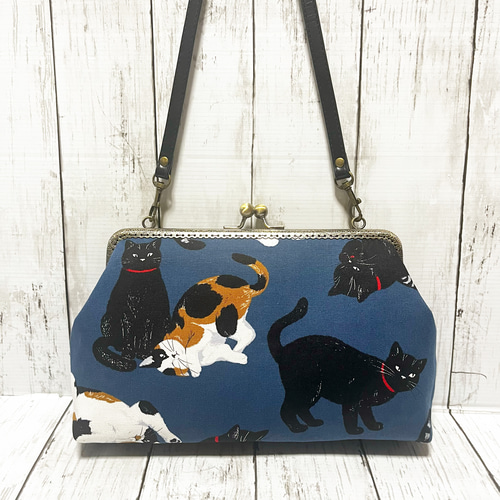 猫柄 がま口バッグ ショルダー紐付き ハンドメイド ショルダーバッグ