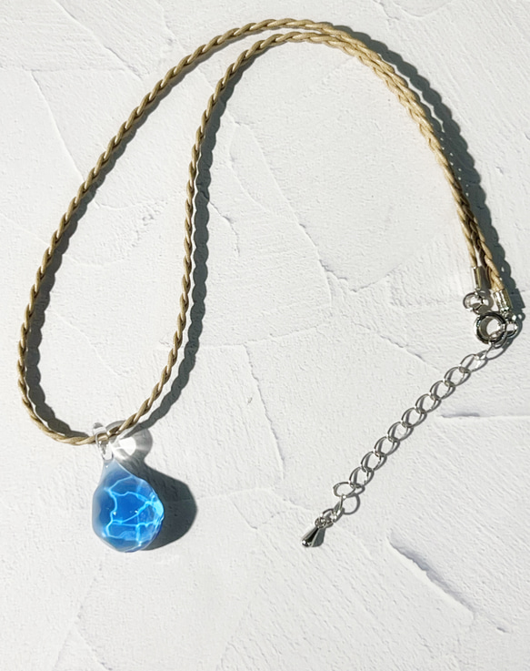 Creema限定！Sea glass pendant S＊ライトブルー 4枚目の画像