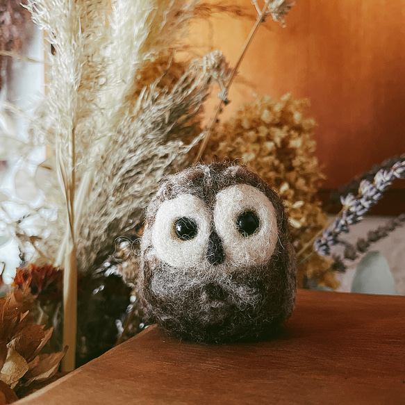 羊毛フェルト フクロウの置物（ふくろう君 羊毛フェルト