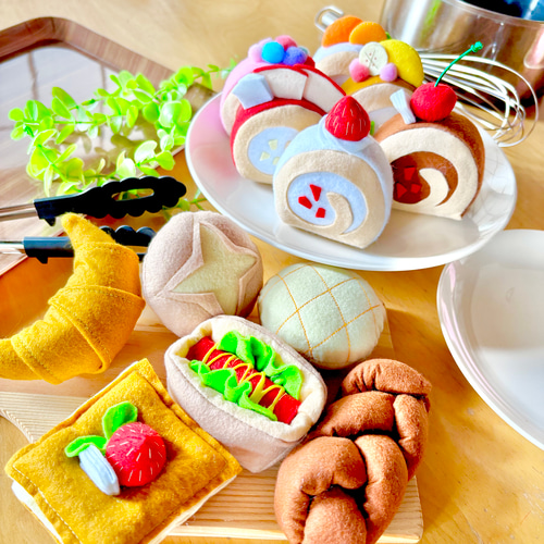 おままごと☆フェルトのパン&ロールケーキ屋さん おもちゃ・人形