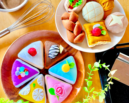 おままごと☆フェルトのパン&三角ケーキ屋さん おもちゃ・人形