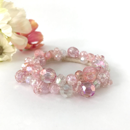 シュシュ  ヘアゴム  ビーズ  淡桜 ライト ピンク の クロッシェ シュシュ ペール パステルカラー