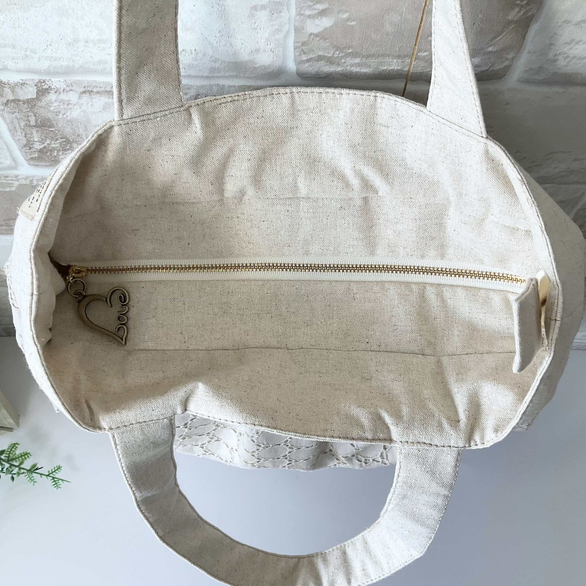 【ファスナー付きMサイズ】サークル柄レース　綿麻グラニーバッグ　生成り ＜通勤バッグにオススメサイズ！＞