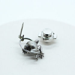 環紋青蛙銀胸針（別針徽章） 第4張的照片