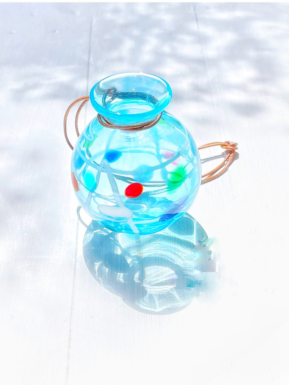 希少な花瓶　置物にも・・・ Amazon｜造花 枯れない花 可愛い 人工観葉植物 花瓶付 造花