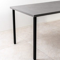 「サイズが選べる」モールテックスダイニングテーブル（ブラックストレート脚タイプ） / コンクリート / モルタル 8枚目の画像