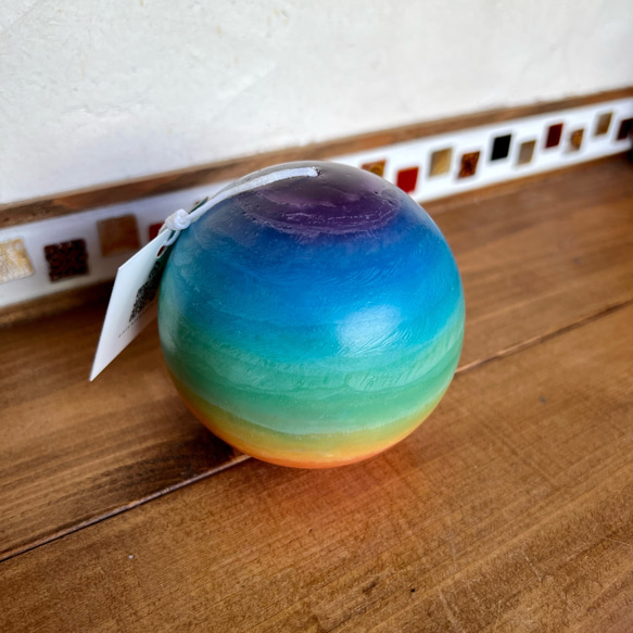 美しすぎる球体キャンドル「宇宙玉 M」　チャクラカラー 2枚目の画像