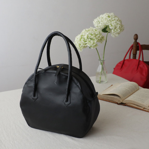 ag_237 『半円の鞄』上質PUレザー トート ボストン バッグ ブラック 黒