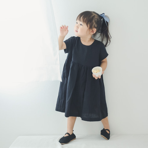 半袖 ブラックのナチュラルワンピース《80〜130cm》女の子