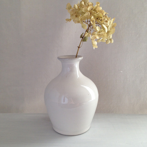 花瓶(アンティークホワイト)A 一輪挿し・花瓶・花器 yoko