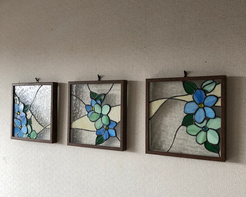 3連 ステンドグラス パネル 花 壁掛けラック・ウォールシェルフ 3連 ステンドグラス パネル 花 壁掛けラック・ウォールシェルフ