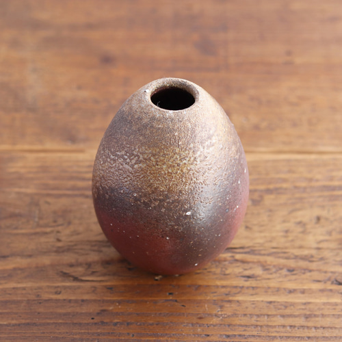 備前焼 たまご形の一輪挿し【A】 【陶器・花器・花入れ・フラワー