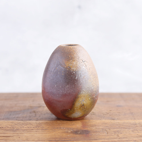 備前焼 たまご形の一輪挿し【B】 【陶器・花器・花入れ・フラワー