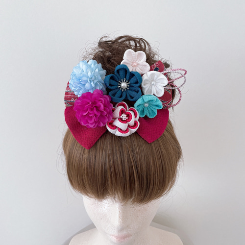 つまみ細工の髪飾り【ローズピンク×アンティークブルー ちりめんリボン