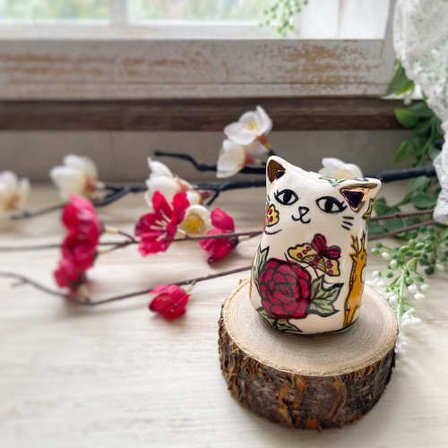 新作】 花札-猪鹿蝶-猫目にゃんこペーパーウェイト/陶人形 置物 ねこ