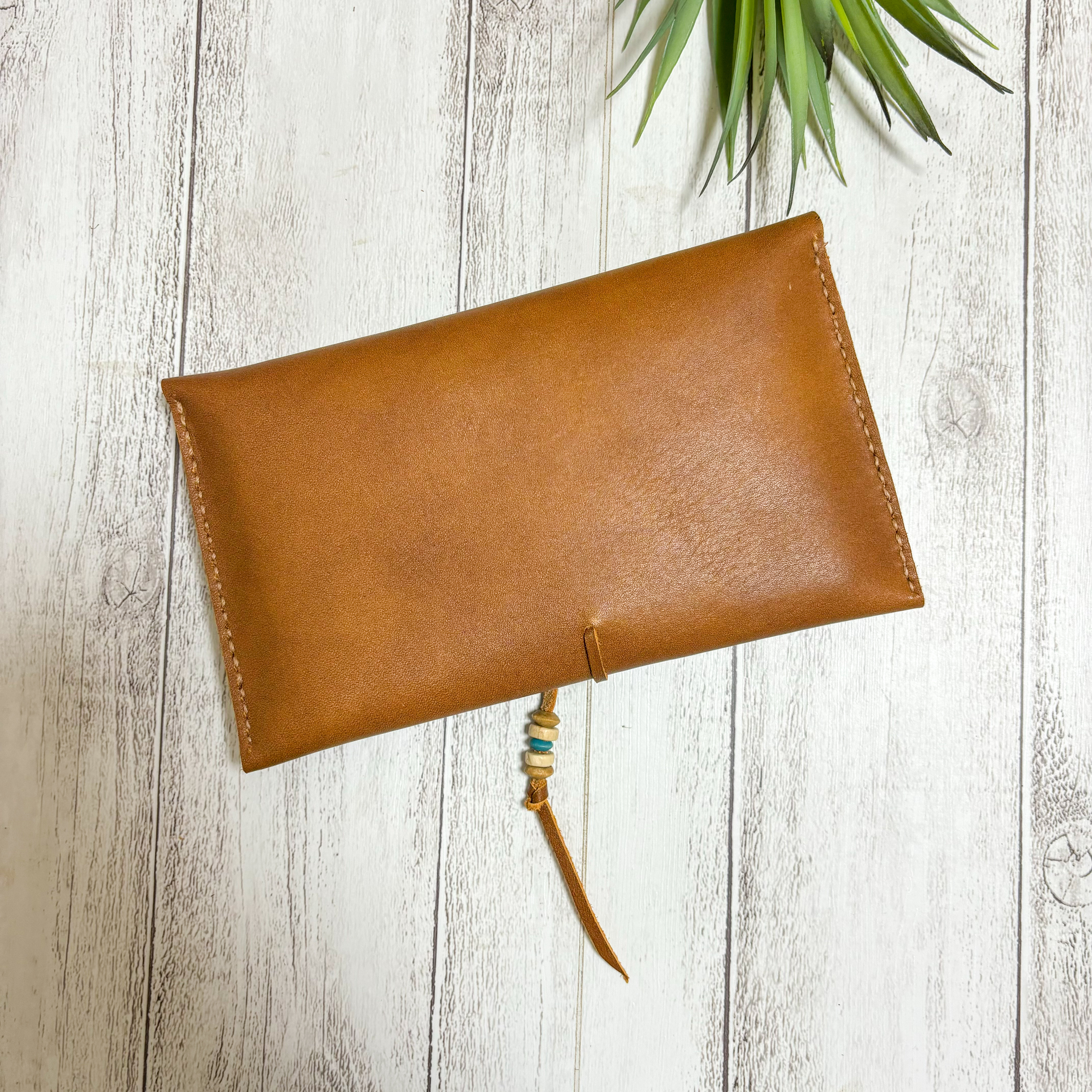 通帳ケース　革　ターコイズ　コンチョ　キャメル　ヴィンテージ   レザー　通帳ポーチ　マルチケース