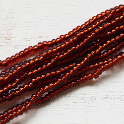 広島ビーズ 丸大　940　糸通しビーズ 1m/1本 2枚目の画像