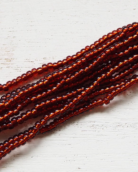 広島ビーズ 丸大　940　糸通しビーズ 1m/1本 2枚目の画像