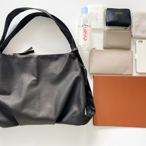 モスキーノ 2way ショルダー リュック ユニセックス ブラック A4収納 モスキーノ 2way ショルダー リュック ユニセックス ブラック A4