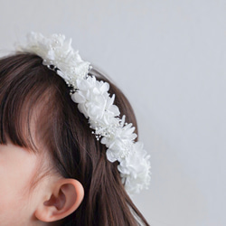 【送料無料】ベビー　キッズ　花冠　~純白~  花かんむり　はなかんむり　結婚式　子供用　誕生日　バースデー　リングガール 5枚目の画像