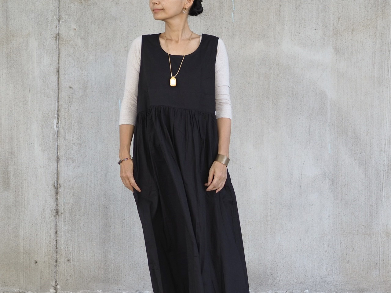 《3サイズ》両面着れるウエスト切り替えワンピース/ブラック