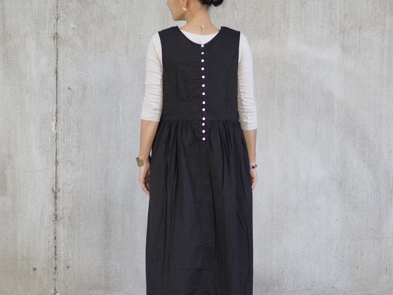 《3サイズ》両面着れるウエスト切り替えワンピース/ブラック