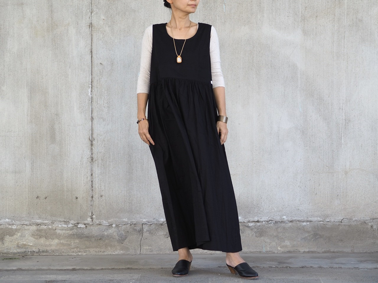 《3サイズ》両面着れるウエスト切り替えワンピース/ブラック