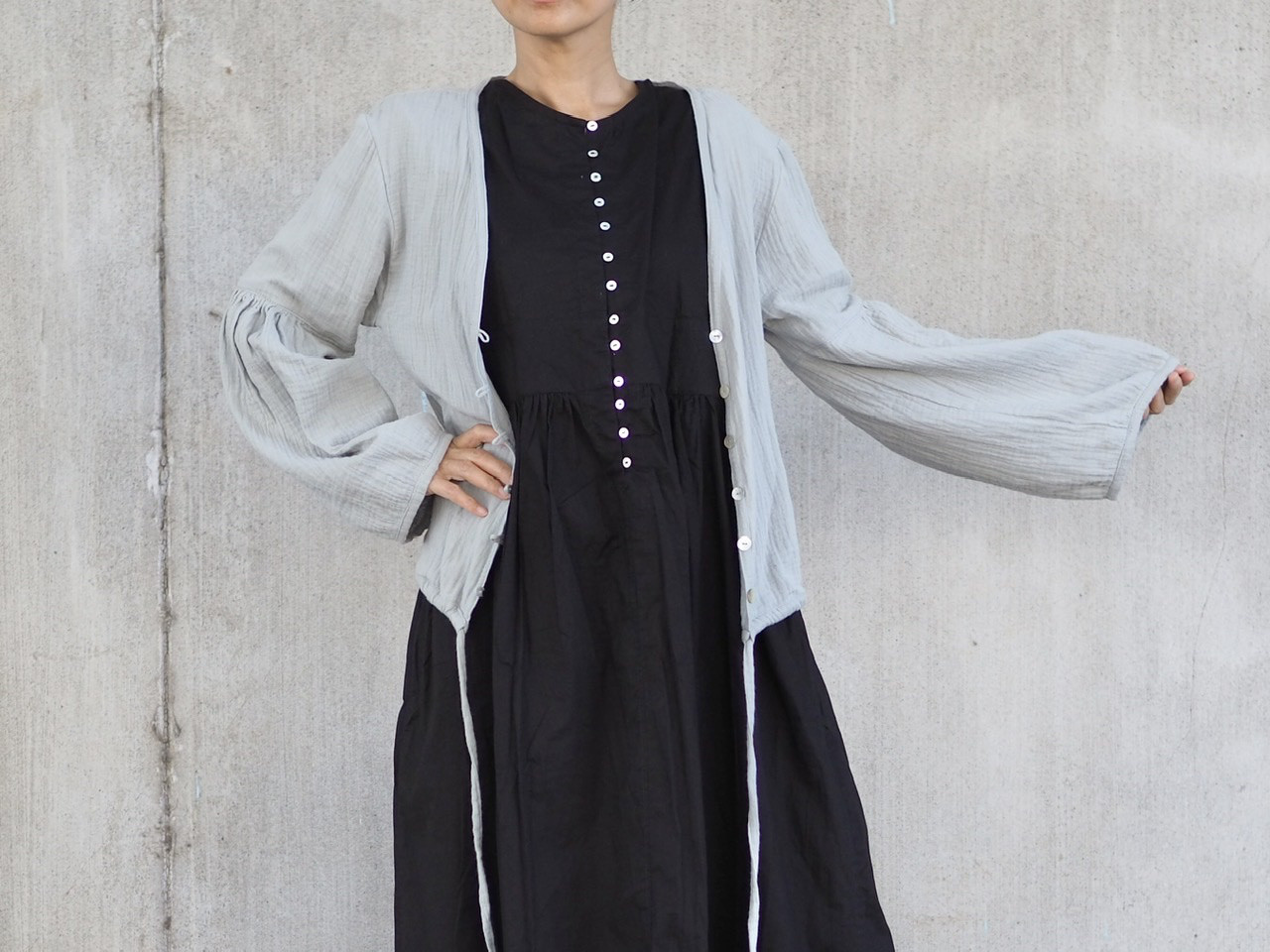 《3サイズ》両面着れるウエスト切り替えワンピース/ブラック