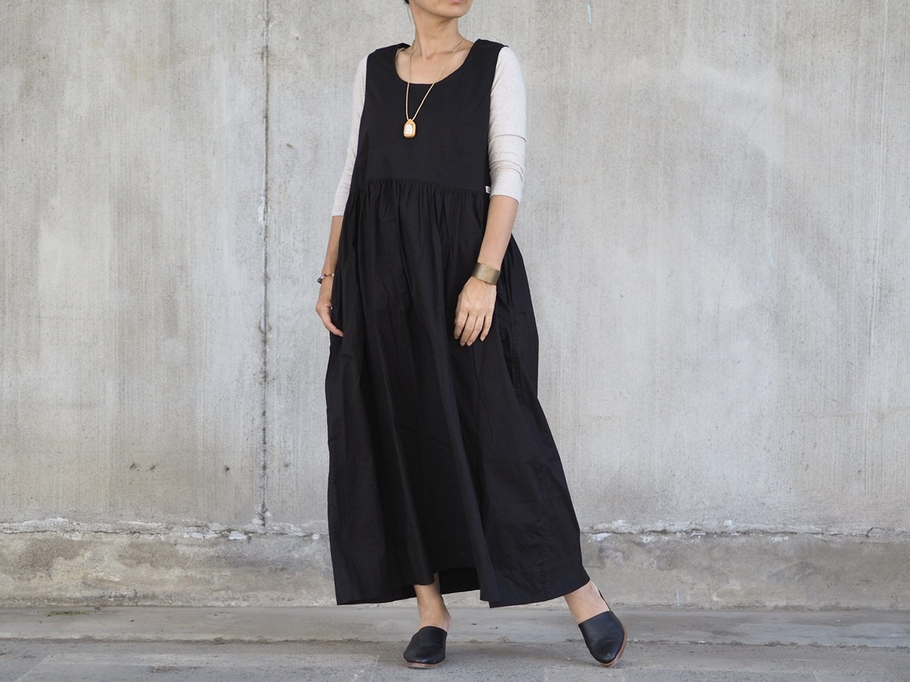 《3サイズ》両面着れるウエスト切り替えワンピース/ブラック