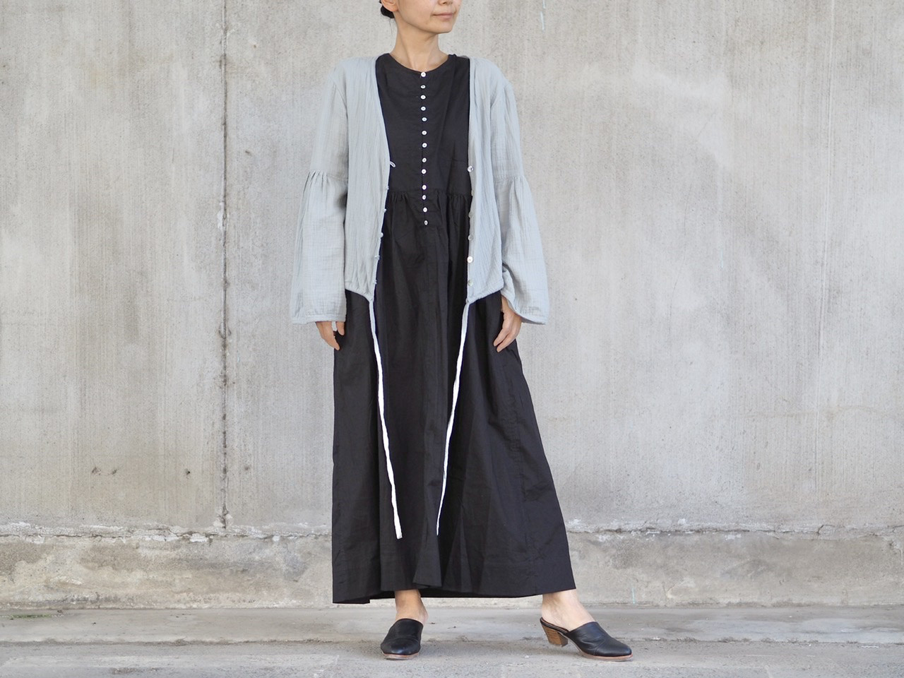 《3サイズ》両面着れるウエスト切り替えワンピース/ブラック