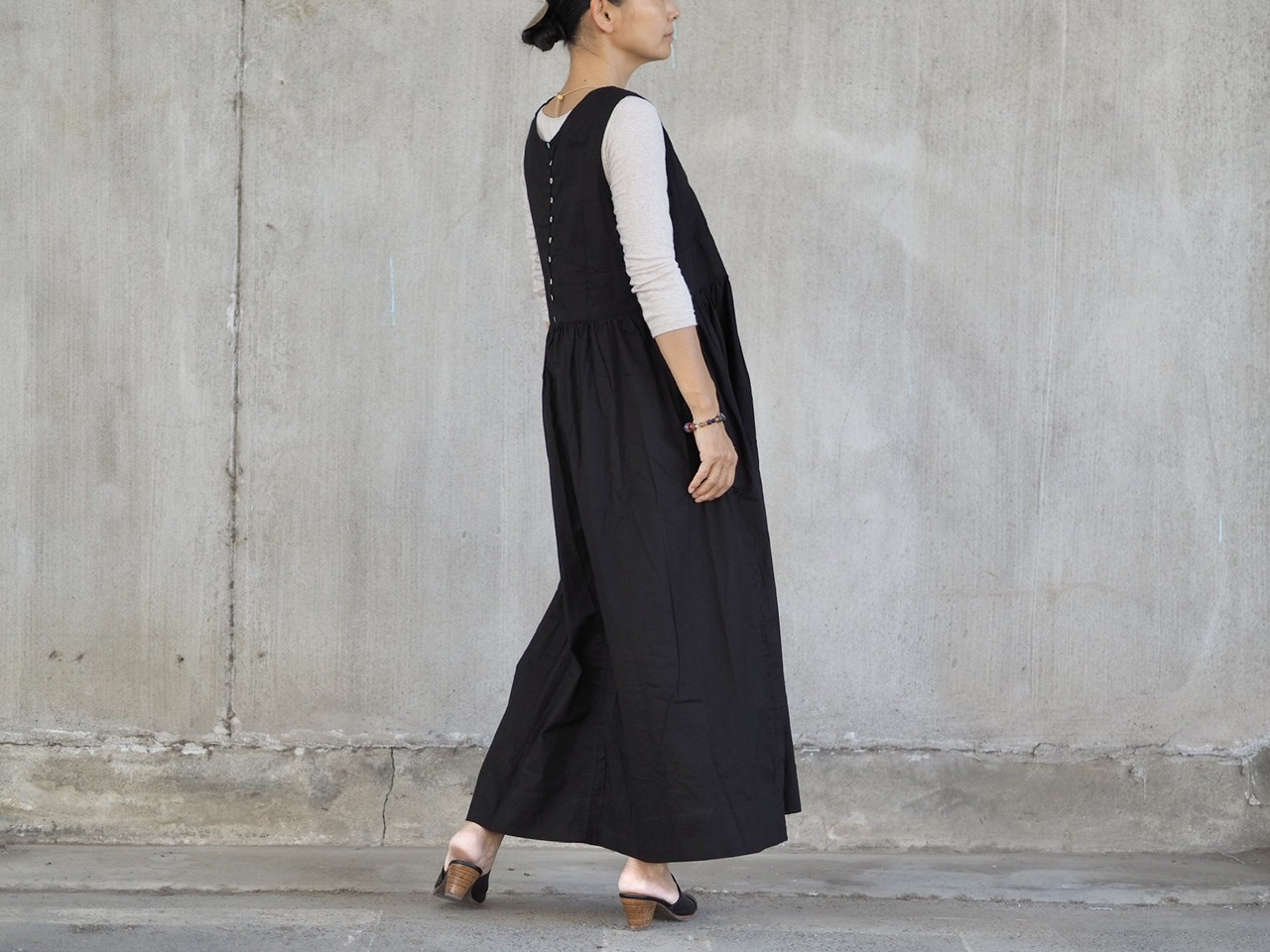 《3サイズ》両面着れるウエスト切り替えワンピース/ブラック