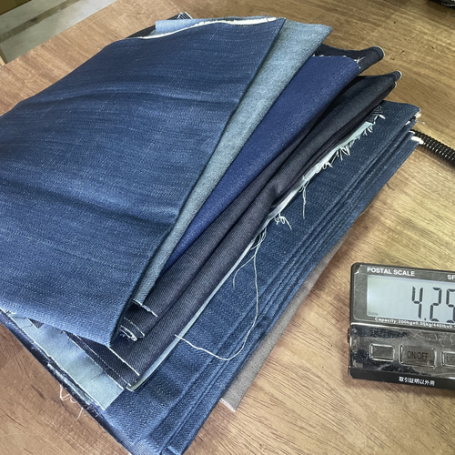 20～25kg] 国産 デニム生地(訳あり) はぎれ 詰め合わせ(ランダム